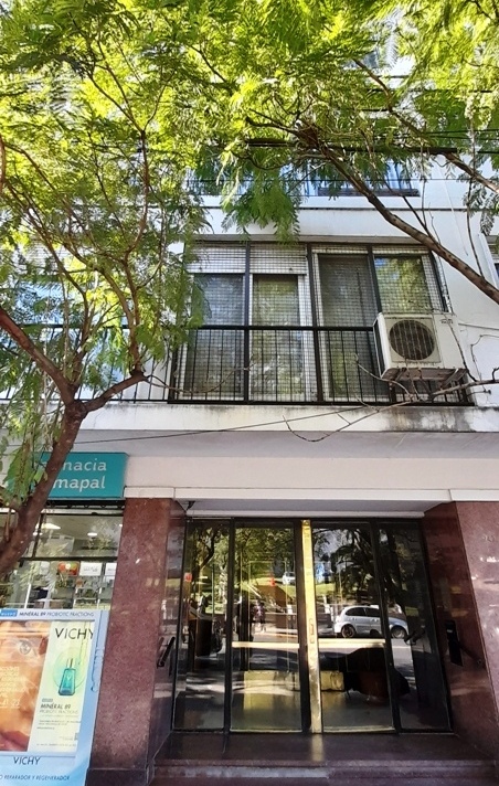 PLANTA BAJA CON DOS PATIOS