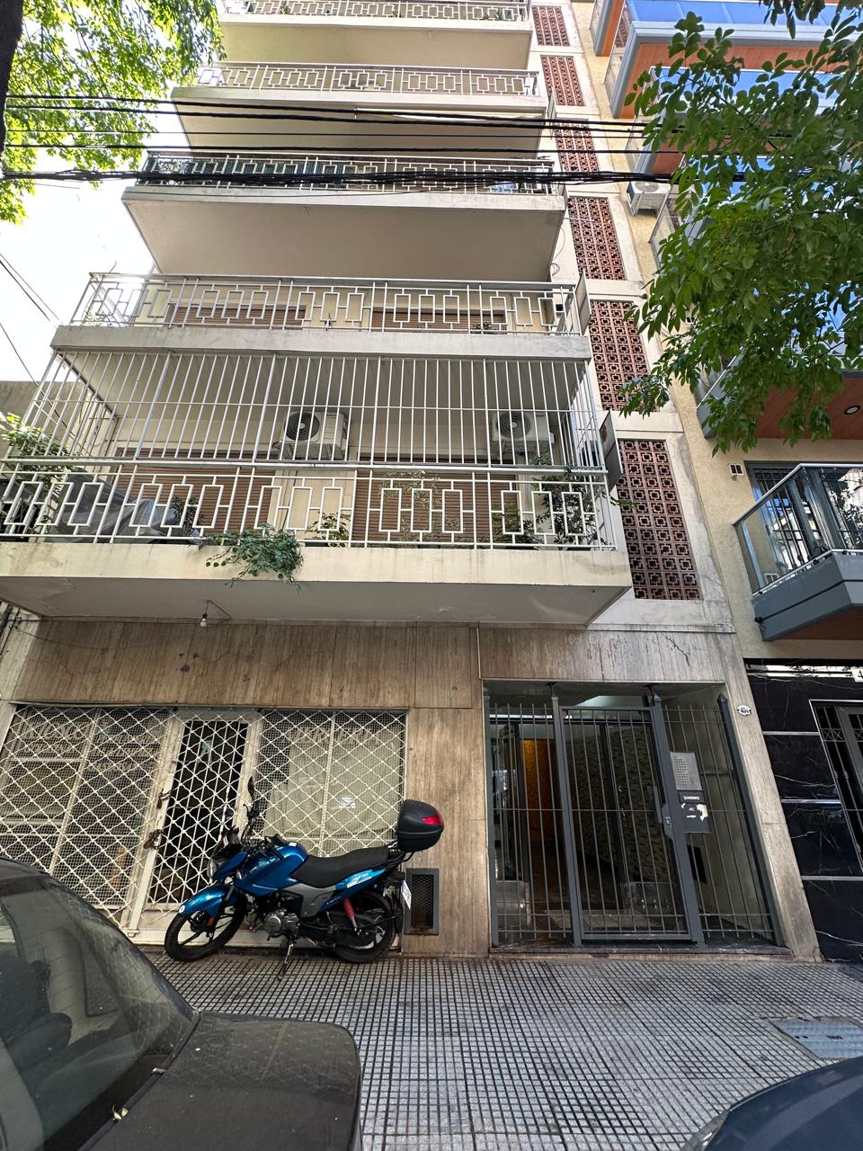 MONOAMBIENTE AMPLIO