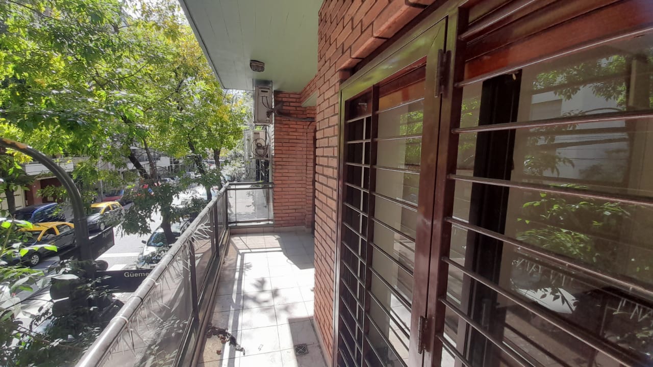 Alquiler / 4 Ambientes con Patio, Muy Luminoso Agüero y Santa Fe